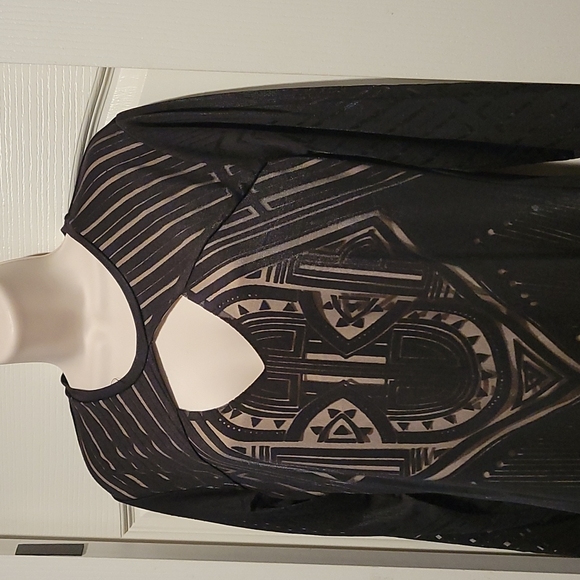 Dress - Picture 2 of 4